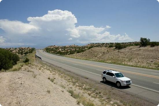 Road from Santa Fe to Taos