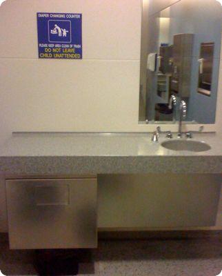 Changing table in Chicago O'Hare Airport