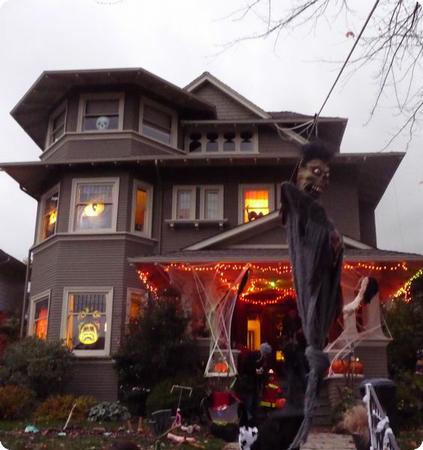 The houses get scarier as it gets dark!