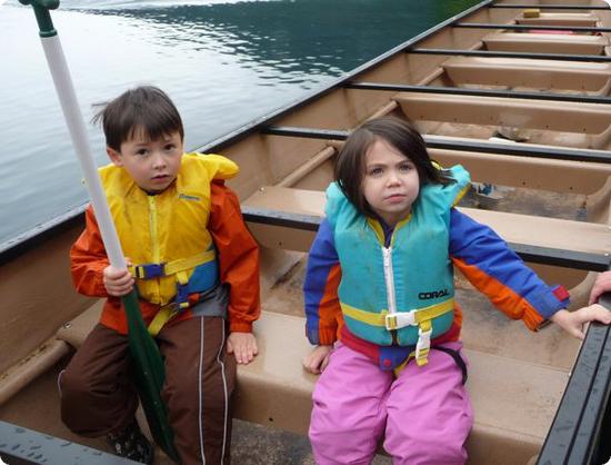 D & E Go Canoeing at Olympic Park Institute Family Camp