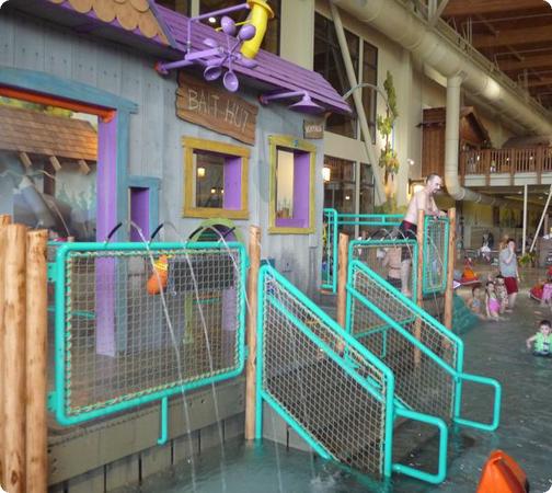 Tot splash area at Great Wolf Lodge