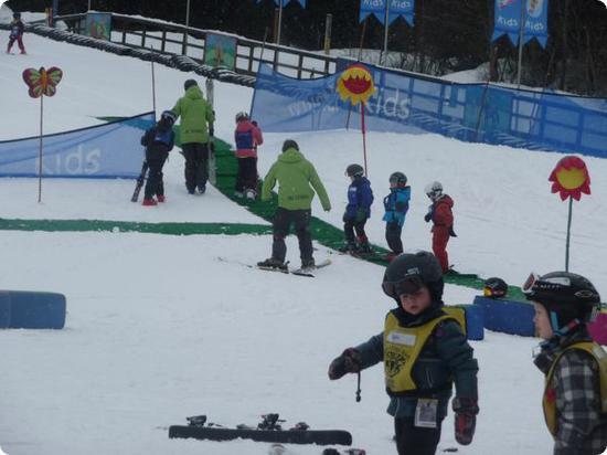 Kids learning to ski at Whistler Kids Ski School