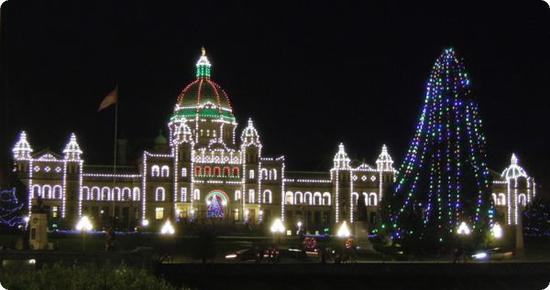 Holiday Lights on the Victoria Parliament Building 