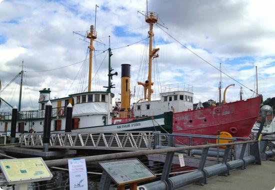 The Arthur Foss and the Swift Sure at the Center for Wooden Boats